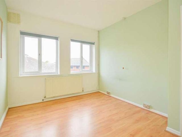 Flat for sale in Horbury, West Yorkshire