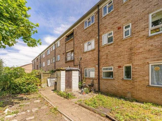 Flat for sale in Greater London