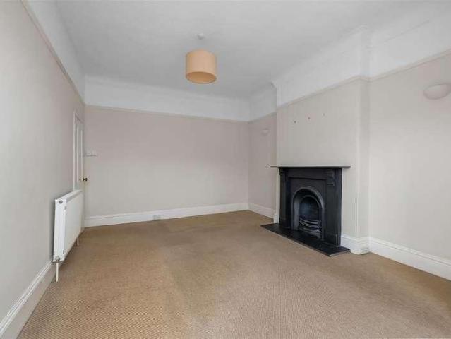 Flat for sale in Mount Wise