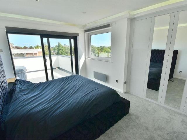 Flat for sale in West Cliff, Bournemouth
