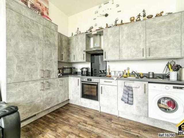 Flat for sale in Priest Down, Hampshire