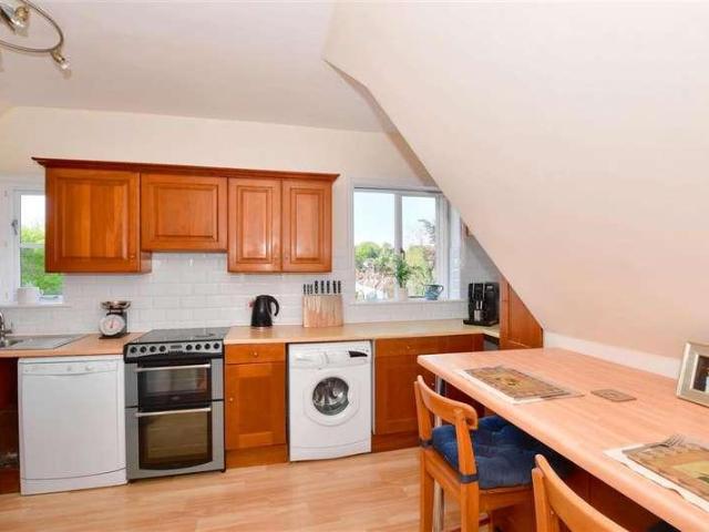 Flat for sale in Sandown Park, Kent