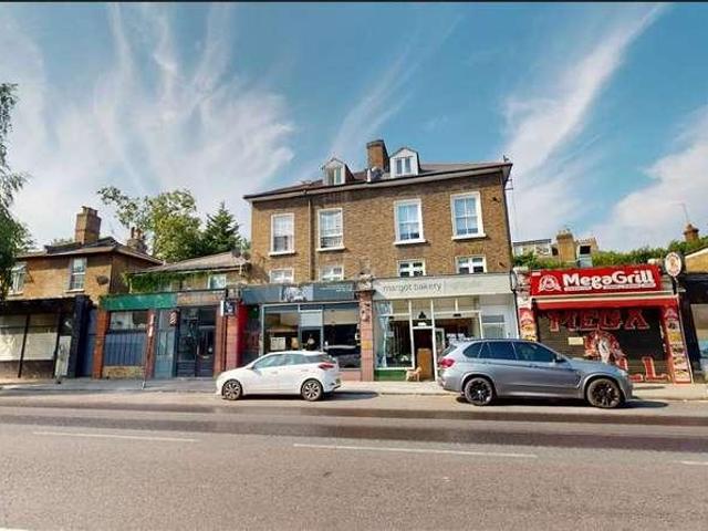 Flat for sale in Greater London