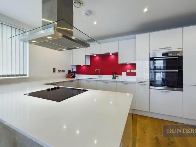 Flat for sale in Ocean Village, City Of Southampton
