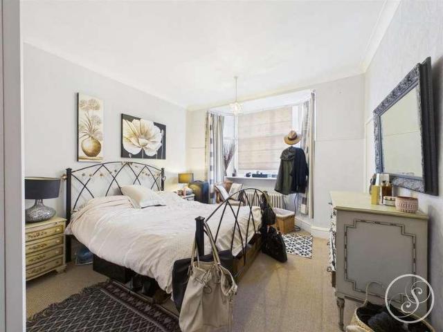 Flat for sale in Chapel Allerton, West Yorkshire