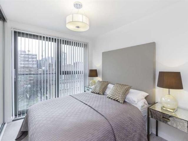 Flat for sale in South Lambeth, Greater London