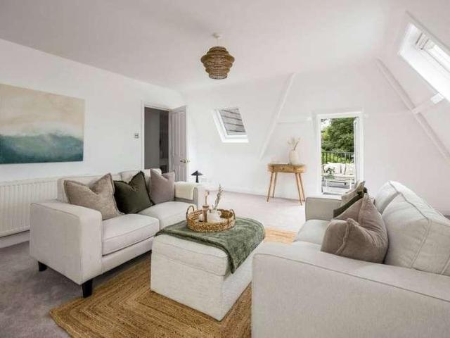 Flat for sale in Branksome Chine, Branksome Park