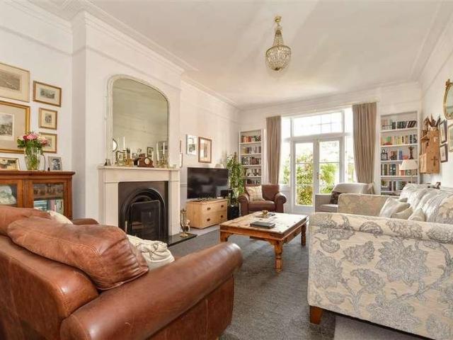 Flat for sale in Clapham, West Sussex