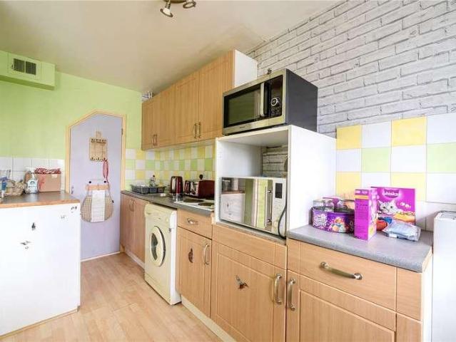Flat for sale in Ratcliffe, Cat Hill