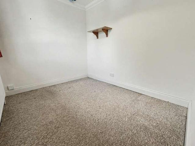 Flat for sale in Boscombe, Bournemouth