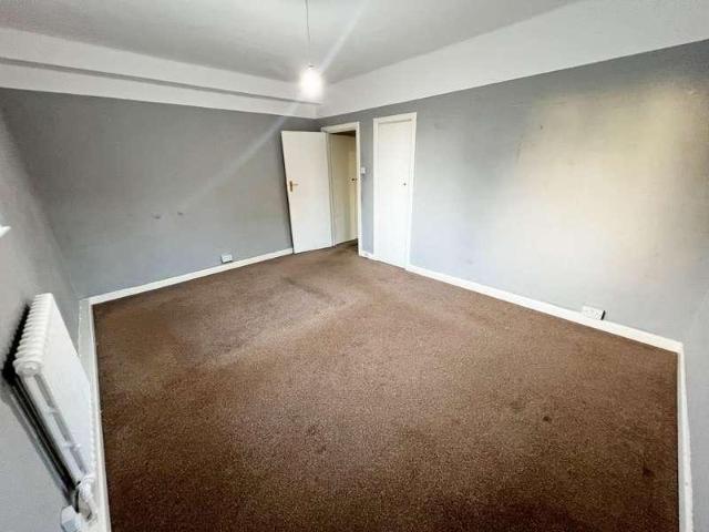 Flat for sale in Stoneygate, Leicester
