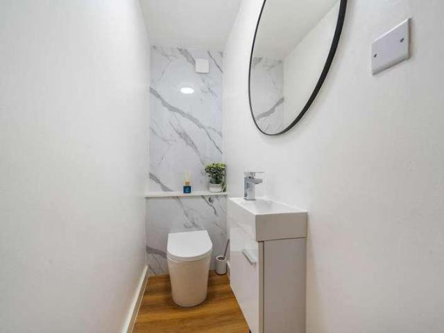 Flat for sale in Little Stanmore, Greater London