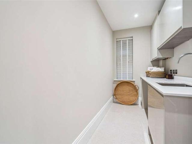 Flat for sale in Northwood, Greater London