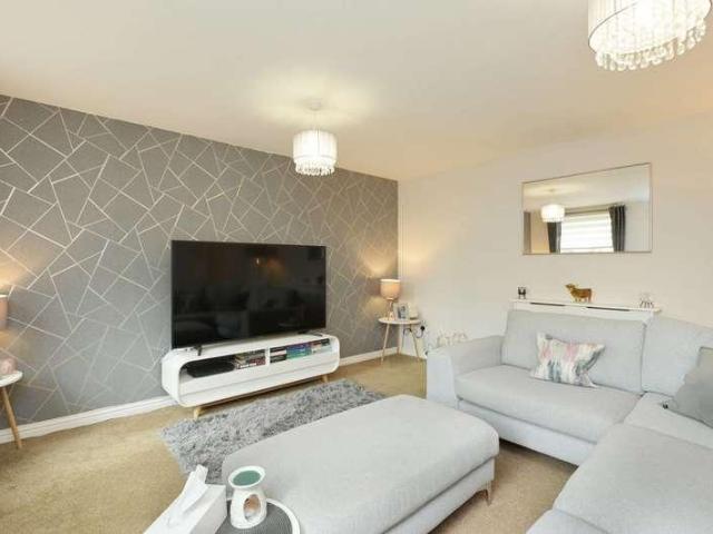 Flat for sale in Moat, Slateford