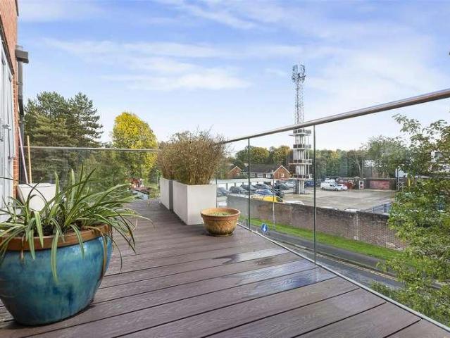 Flat for sale in Montreal Park, Sevenoaks