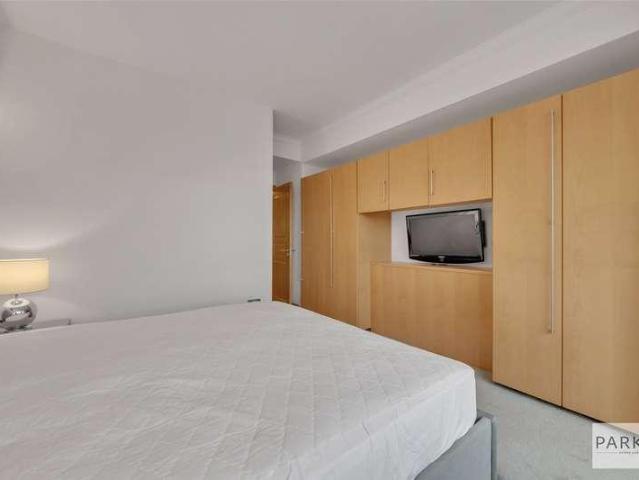 Flat for sale in Bayswater, Greater London