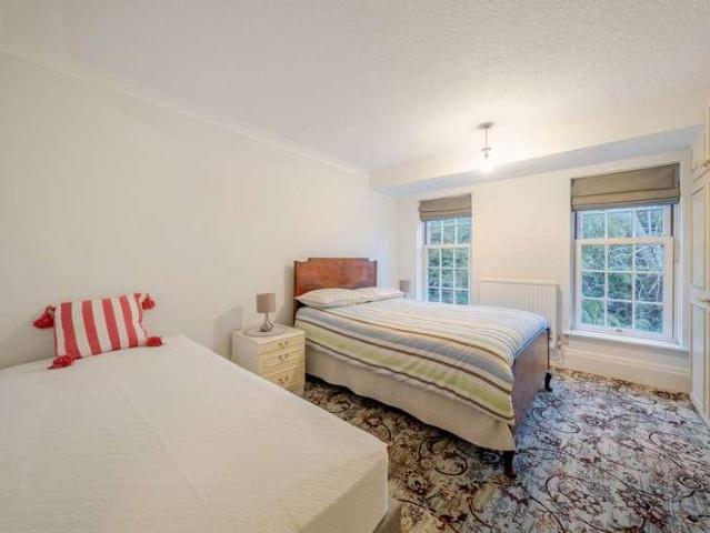Flat for sale in Northwood, Greater London