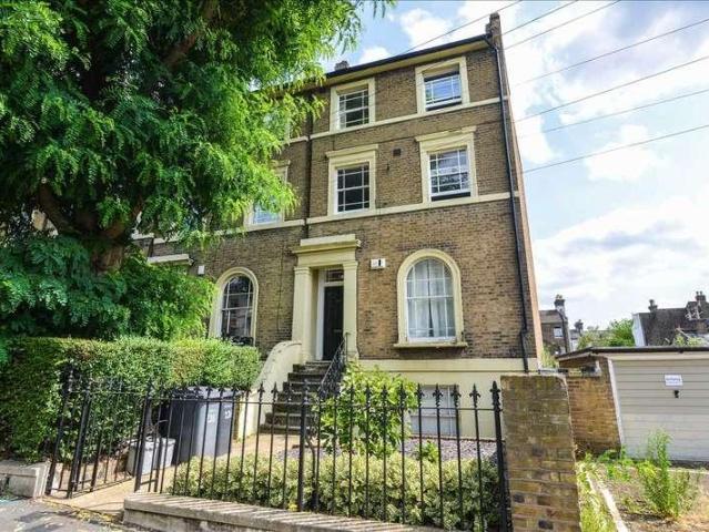 Flat for sale in Dacre Park Estate, Greater London