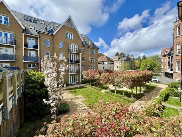 Flat for sale in Springbourne, Bournemouth