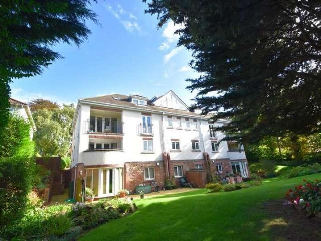 Flat for sale in Heswall, Wirral