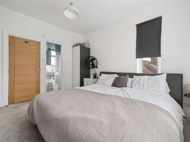 Flat for sale in Timperley, Trafford Park