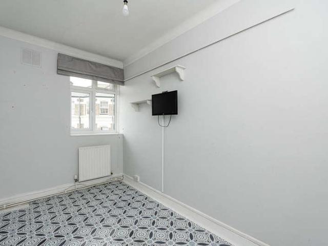 Flat for sale in Greater London