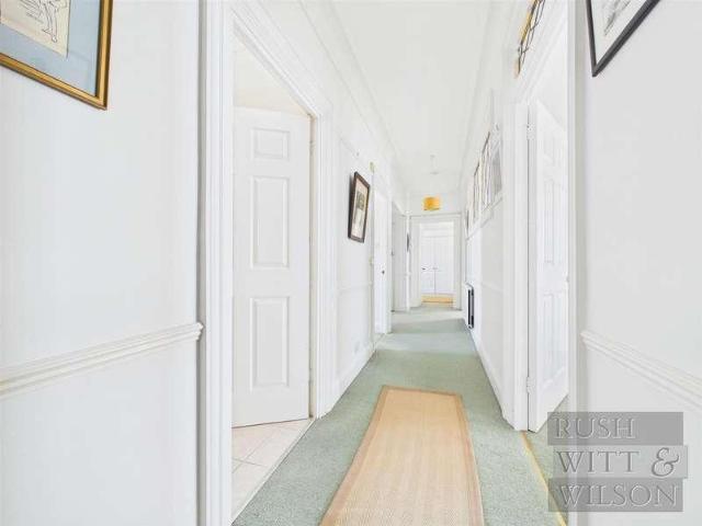 Flat for sale in Central, Heathlands