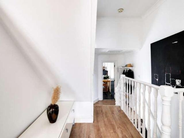 Flat for sale in London Borough of Haringey, Greater London