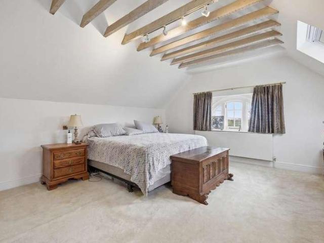 Flat for sale in Chedburgh, Suffolk