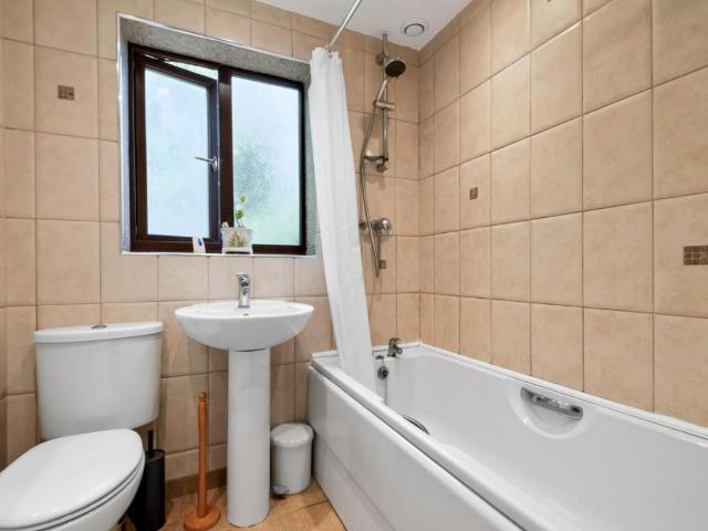 Flat for sale in Duchy, Harrogate
