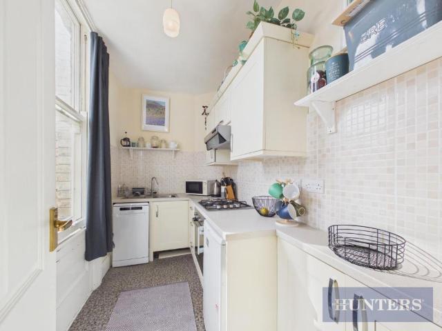 Flat for sale in South Cliff, Kepwick