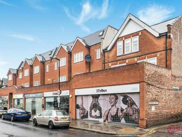 Flat for sale in Crouch Hall Park, Greater London