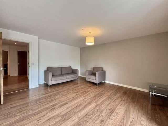 Flat for sale in City Centre, Salford