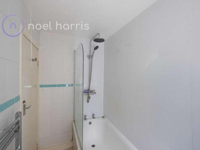 Flat for sale in Heaton, Tyne And Wear