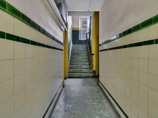 Flat for sale in Sandyford, Scotland