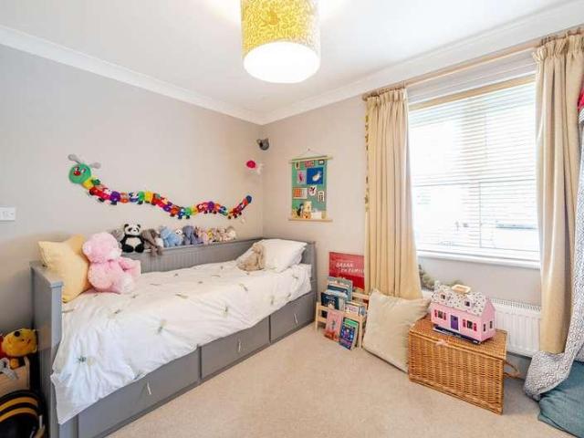 Flat for sale in The Slade, Oxfordshire