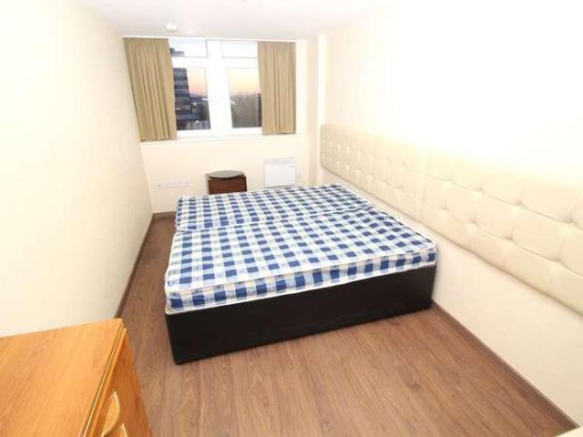 Flat for sale in Bootle, Sefton