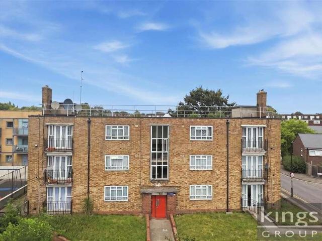 Flat for sale in Greater London