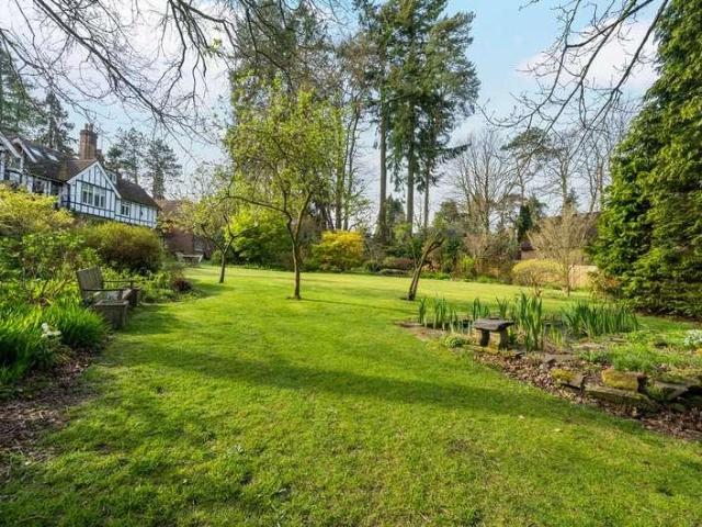 Flat for sale in Beacon Hill, Waverley