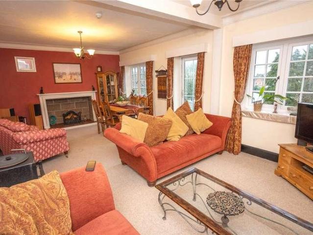 Flat for sale in Wake Green, West Midlands
