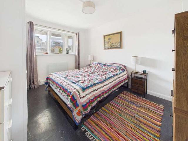Flat for sale in Fishersgate, West Sussex