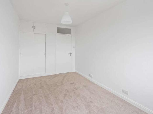 Flat for sale in Willowbrae, Scotland