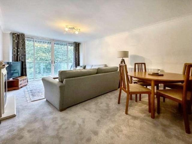 Flat for sale in Westbourne, Bournemouth