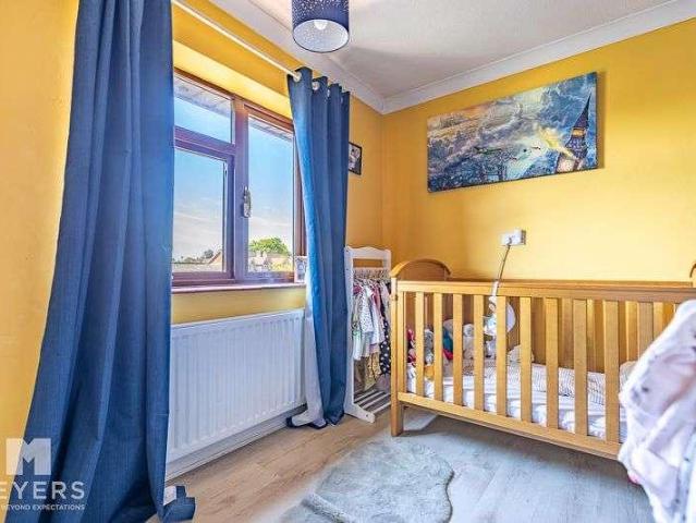 Flat for sale in Christchurch, Jumpers Corner