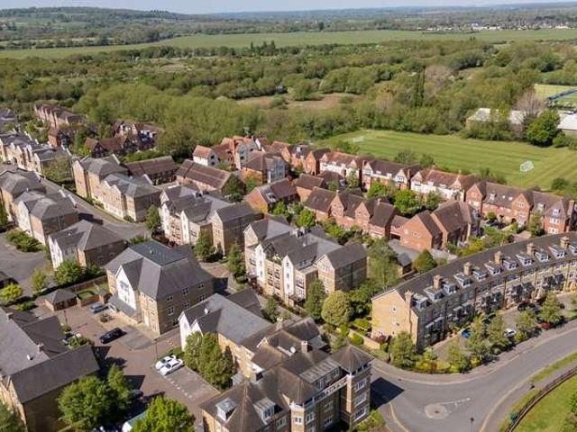Flat for sale in The Slade, Oxfordshire