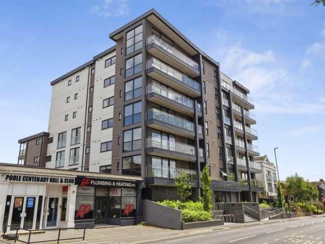 Flat for sale in Poole