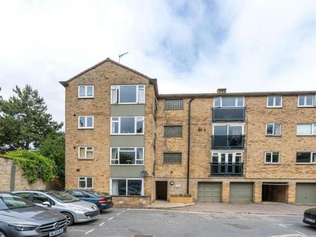 Flat for sale in Black Bourton, Oxfordshire