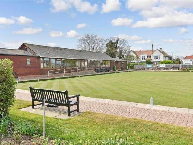 Flat for sale in Birchington, Acol