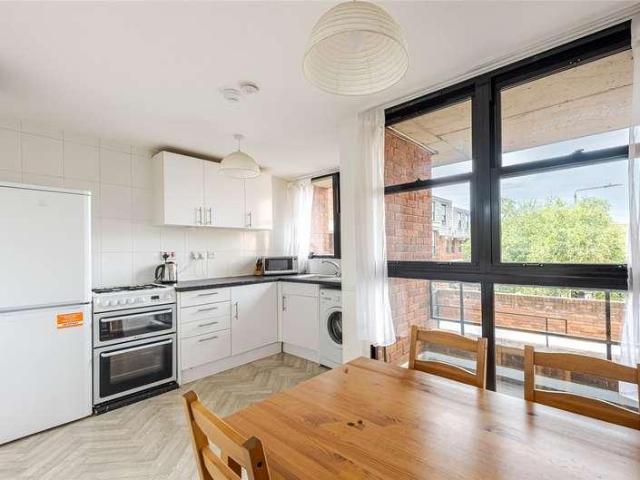 Flat for sale in Lillington Gardens Estate, Greater London