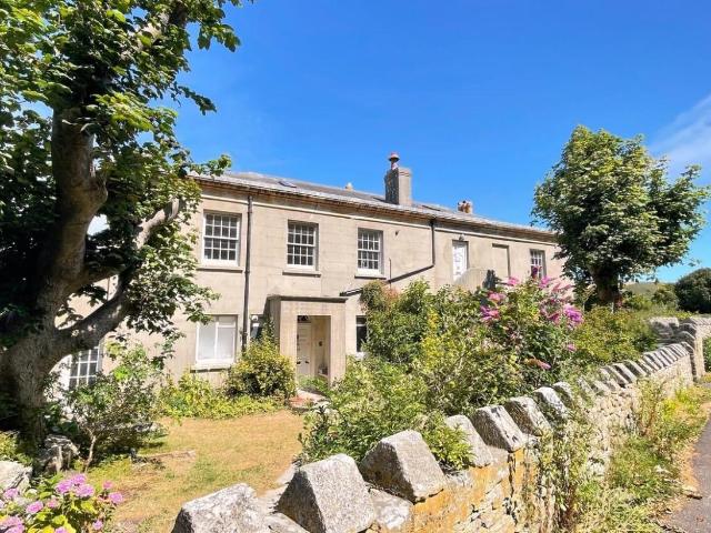 Flat for sale in Fortuneswell, East Dorset